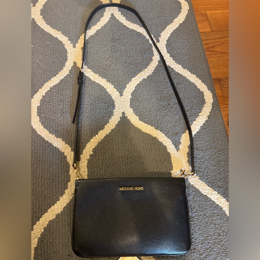 EUC Michael Kors Black Crossbody Bag